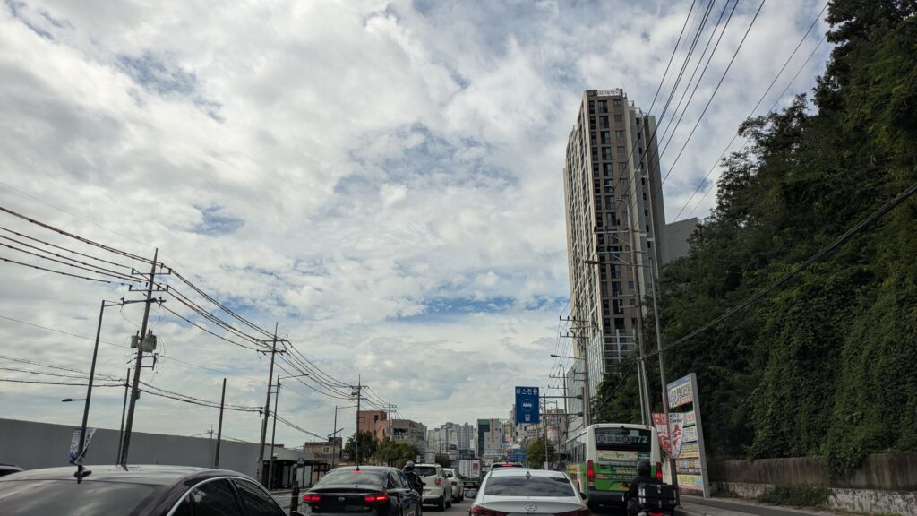 road near gwangju university